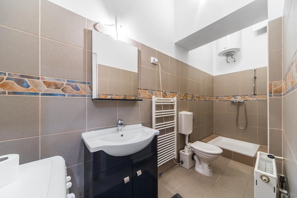 Anker Palace Apartment بودابست المظهر الخارجي الصورة